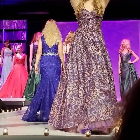 Jovani Dresses & Skirts - Jovani Cheetah print gown